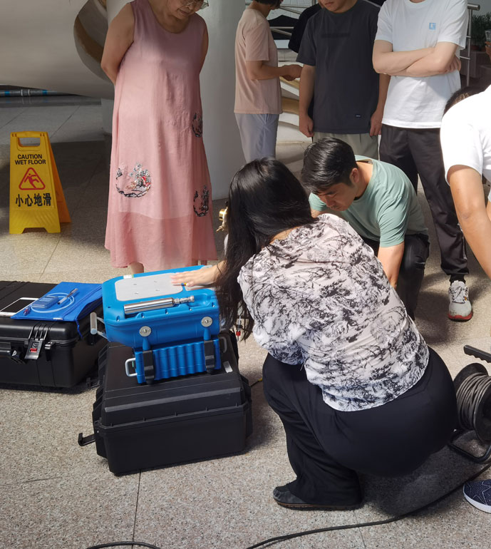 溫嶺市環境監測站PF-300非甲烷總烴分析儀交付驗收